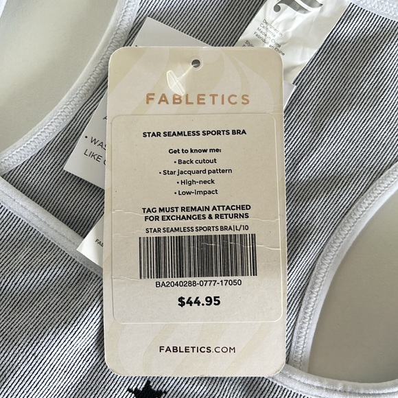 Fabletics SET High-Waisted Seamless Star Capri & Star Seamless Bra - Picture 6 of 8